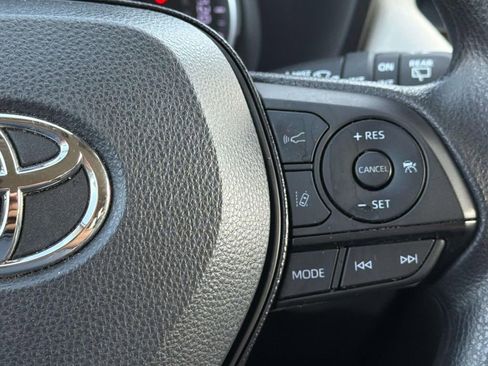 Certified 2020 Toyota RAV4 XLE w/ Carpet Mat Package AWD/4WD image 12