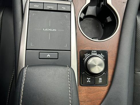 Used 2022 Lexus RX 350L Premium w/ Premium Package AWD/4WD image 36