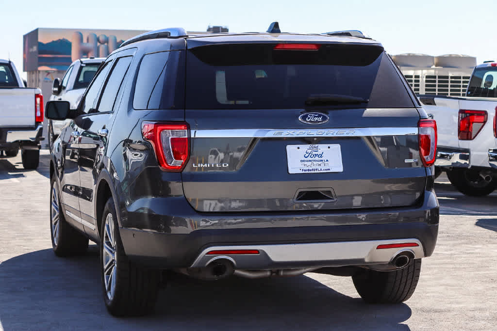 Used 2017 Ford Explorer Limited w/ Equipment Group 303A AWD/4WD image 6