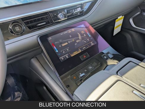 New 2026 INFINITI QX80 Luxe image 16