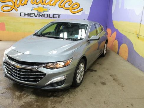 Used 2024 Chevrolet Malibu LT FWD image 4