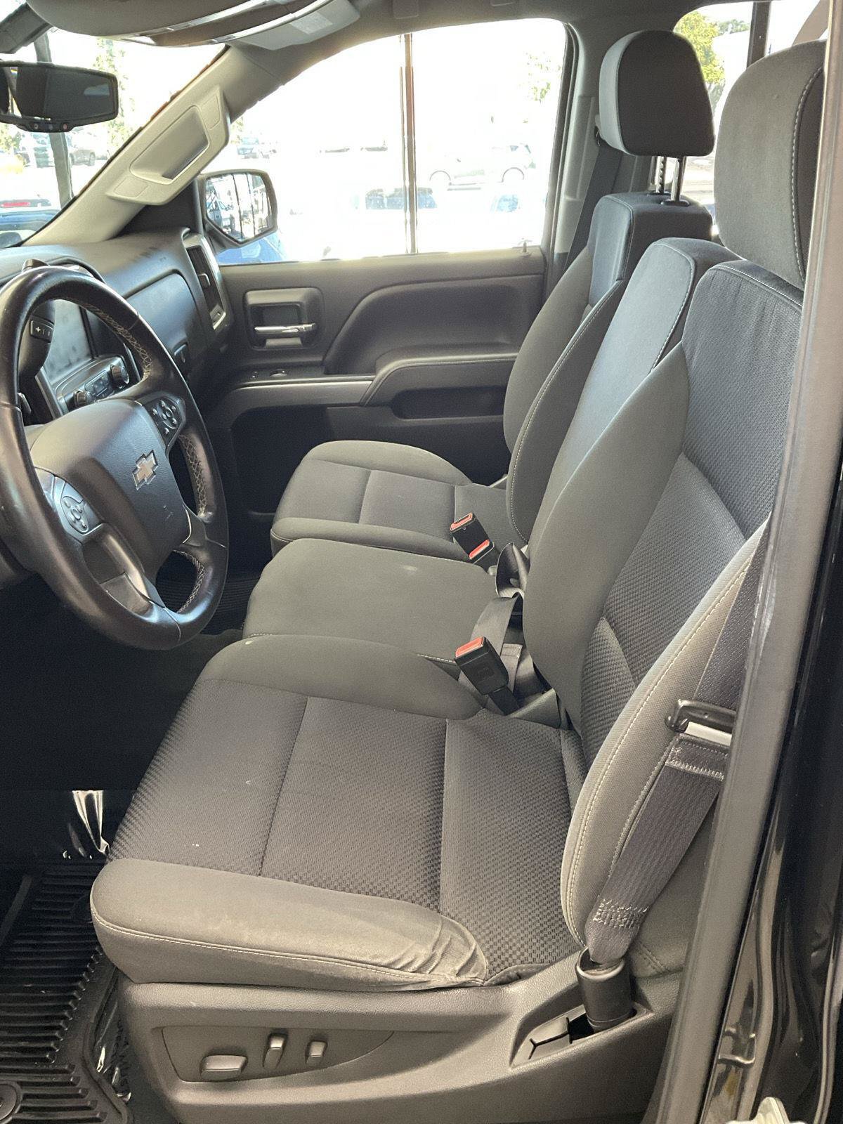 Used 2017 Chevrolet Silverado 1500 LT w/ All Star Edition AWD/4WD image 8