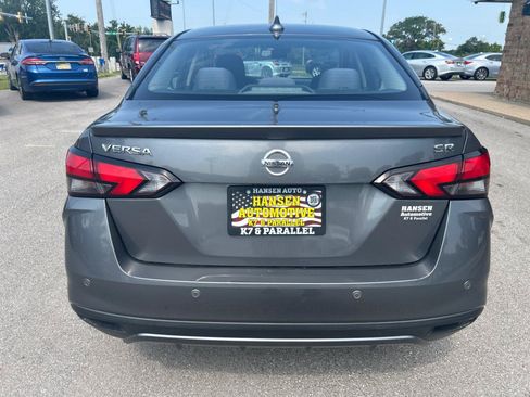 Used 2020 Nissan Versa SR FWD image 6