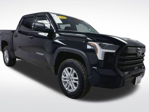 Used 2023 Toyota Tundra SR5 w/ SR5 Convenience Package AWD/4WD image 2