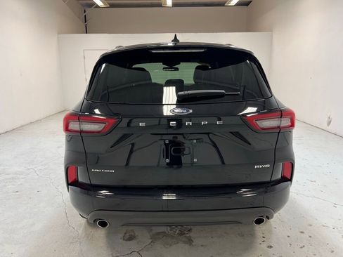 Used 2024 Ford Escape ST-Line image 10