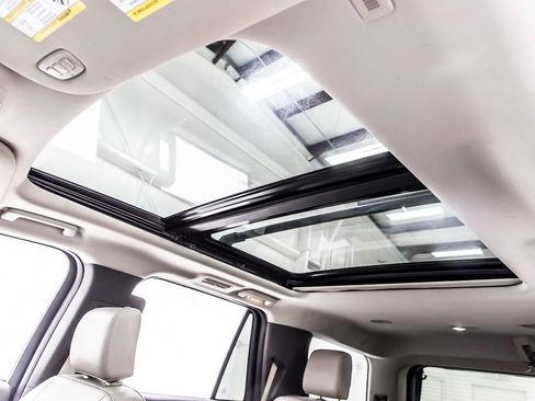 Used 2019 Ford Expedition XLT w/ Equipment Group 202A RWD image 16