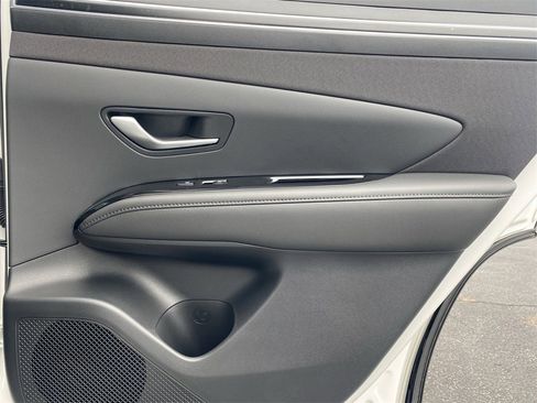 New 2024 Hyundai Tucson Limited image 17