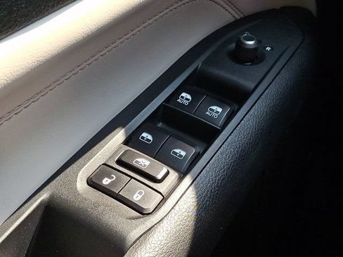 Certified 2023 Jeep Compass Limited AWD/4WD image 30