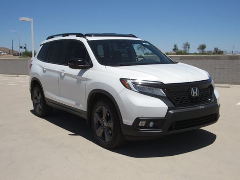 Used 2020 Honda Passport Touring image 2