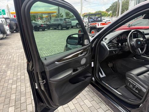 Used 2018 BMW X5 M AWD/4WD image 10