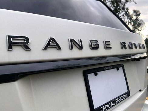 Used 2021 Land Rover Range Rover SV Autobiography Dynamic image 32