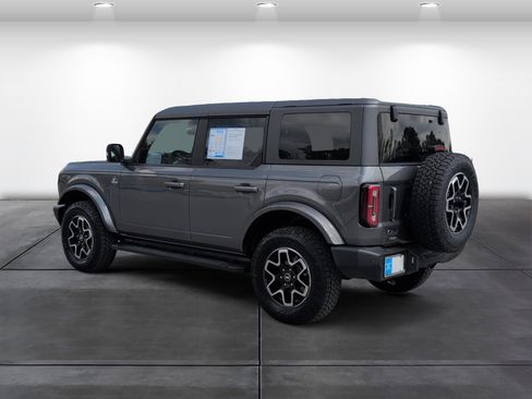 Used 2024 Ford Bronco Outer Banks image 3