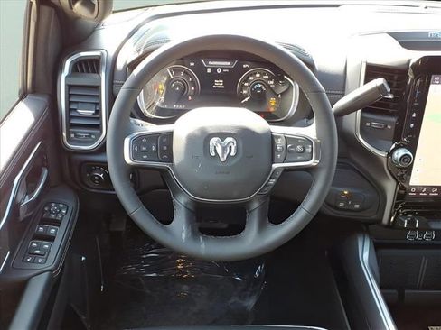 New 2026 RAM 2500 Laramie w/ Sport Appearance Package AWD/4WD image 20