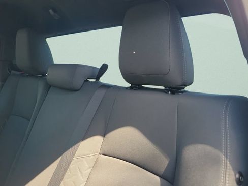 Certified 2024 Toyota Tacoma SR5 AWD/4WD image 10