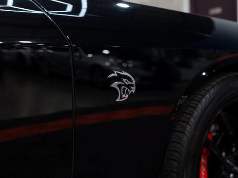 Used 2023 Dodge Challenger SRT Hellcat w/ Driver Convenience Group RWD image 19
