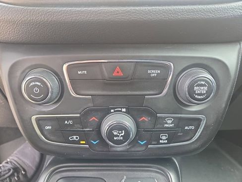 Used 2019 Jeep Compass Trailhawk AWD/4WD image 25
