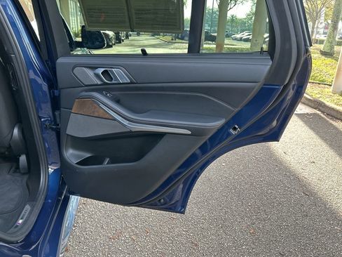 Used 2020 BMW X5 M50i image 35