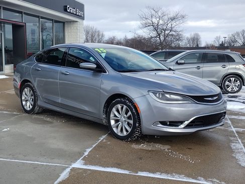Used 2015 Chrysler 200 C w/ Sun/Sound Group image 3