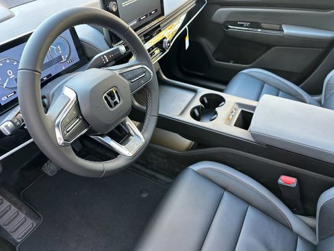 New 2026 Honda Prologue Touring image 10