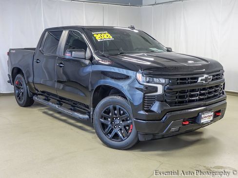 Used 2023 Chevrolet Silverado 1500 RST w/ Redline Edition AWD/4WD image 2