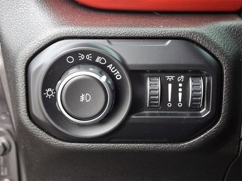 Used 2020 Jeep Wrangler Unlimited Rubicon image 24