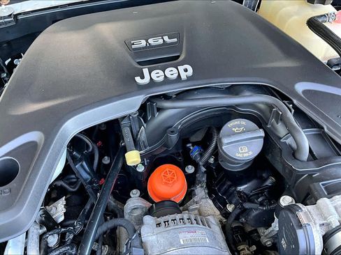 Used 2020 Jeep Gladiator Rubicon AWD/4WD image 31