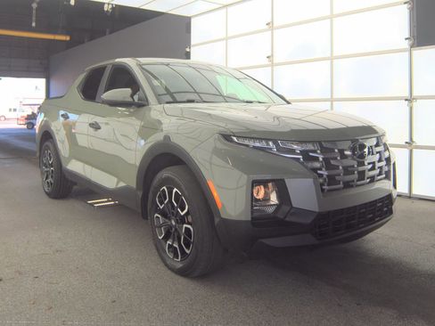 Used 2023 Hyundai Santa Cruz SE image 4