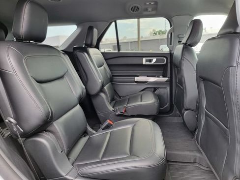 Certified 2023 Ford Explorer XLT w/ Equipment Group 202A AWD/4WD image 24