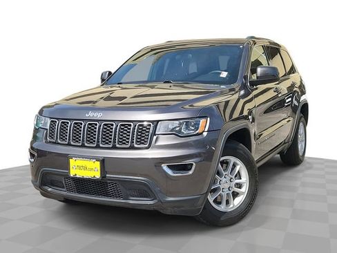 Used 2018 Jeep Grand Cherokee Laredo image 1