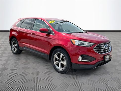 Used 2021 Ford Edge SEL w/ Convenience Package image 3