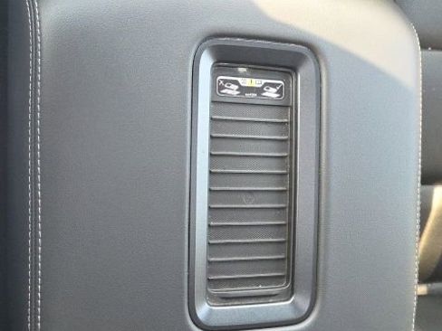 Used 2018 Chevrolet Suburban Premier image 42