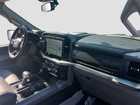 Used 2022 Ford F150 Lariat w/ Equipment Group 502A High image 30