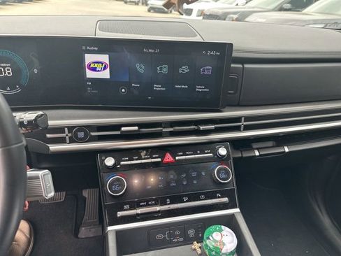 Used 2025 Hyundai Santa Fe SEL image 12