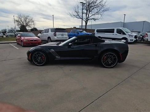Used 2015 Chevrolet Corvette Z06 w/ 3LZ Preferred Equipment Group image 5