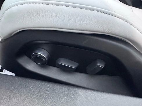 Used 2020 Chevrolet Corvette Stingray Premium Cpe w/ 3LT Preferred Equipment Group image 12