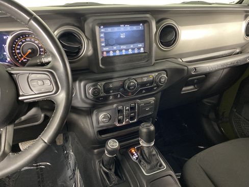 Used 2022 Jeep Wrangler Unlimited Sport AWD/4WD image 26