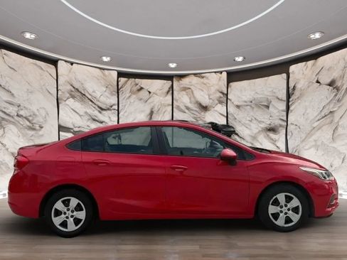 Used 2016 Chevrolet Cruze LS FWD image 8
