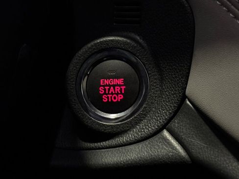 Used 2025 Subaru Outback Premium image 22