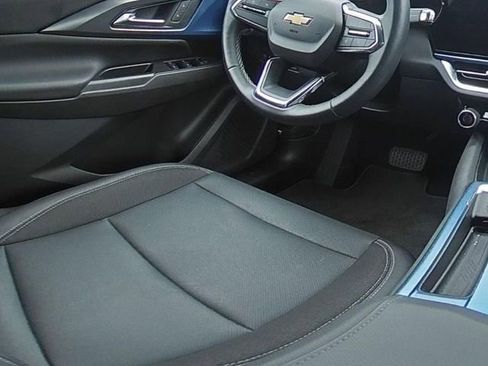 Used 2025 Chevrolet Equinox EV LT w/ Convenience Package FWD image 20