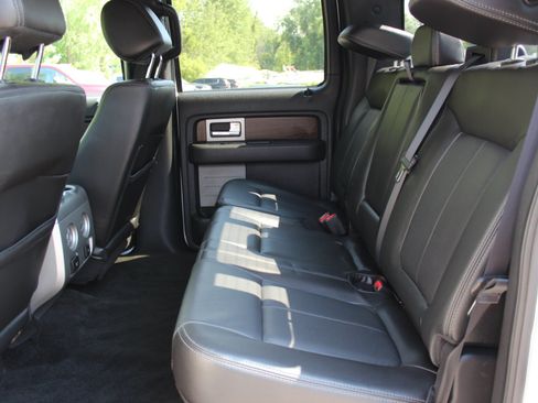 Used 2014 Ford F150 Lariat w/ Equipment Group 502A Luxury AWD/4WD image 16