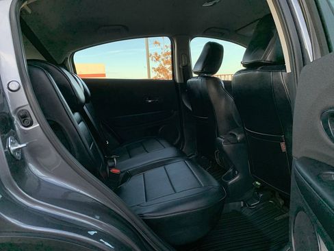 Used 2021 Honda HR-V LX image 25