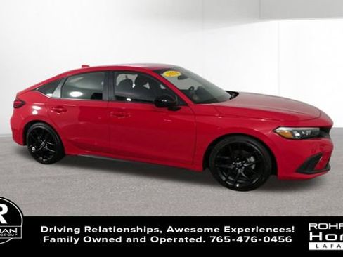 Used 2024 Honda Civic Sport image 2