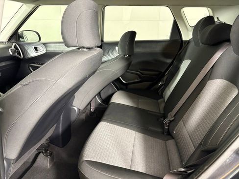 Used 2020 Kia Soul S FWD image 34
