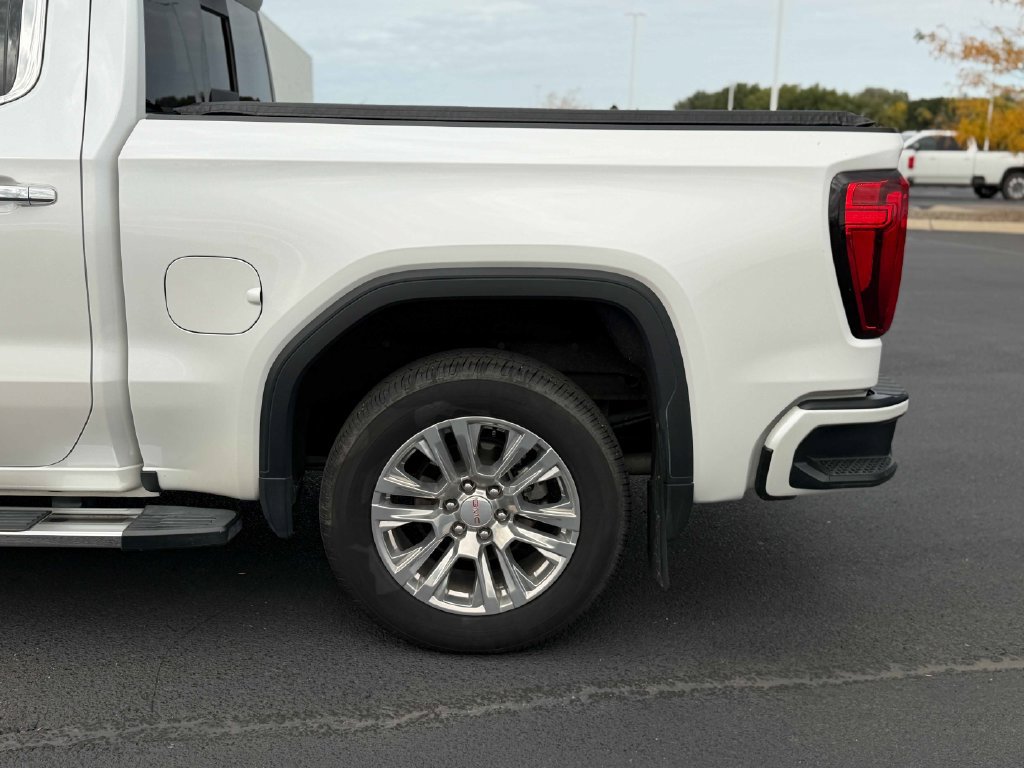 Used 2022 GMC Sierra 1500 Denali w/ Technology Package AWD/4WD image 14