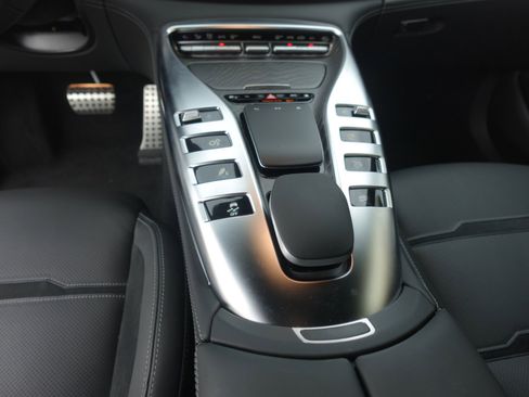 Used 2024 Mercedes-Benz AMG GT 43 image 17