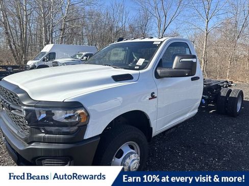 New 2024 RAM 3500 Tradesman image 21