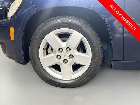Used 2010 Chevrolet HHR LT image 28