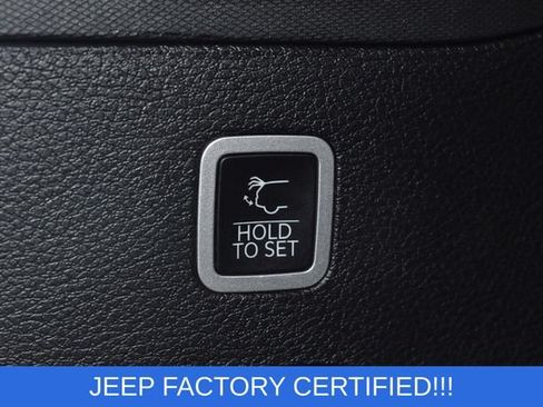 Used 2024 Jeep Wagoneer Series II AWD/4WD image 69