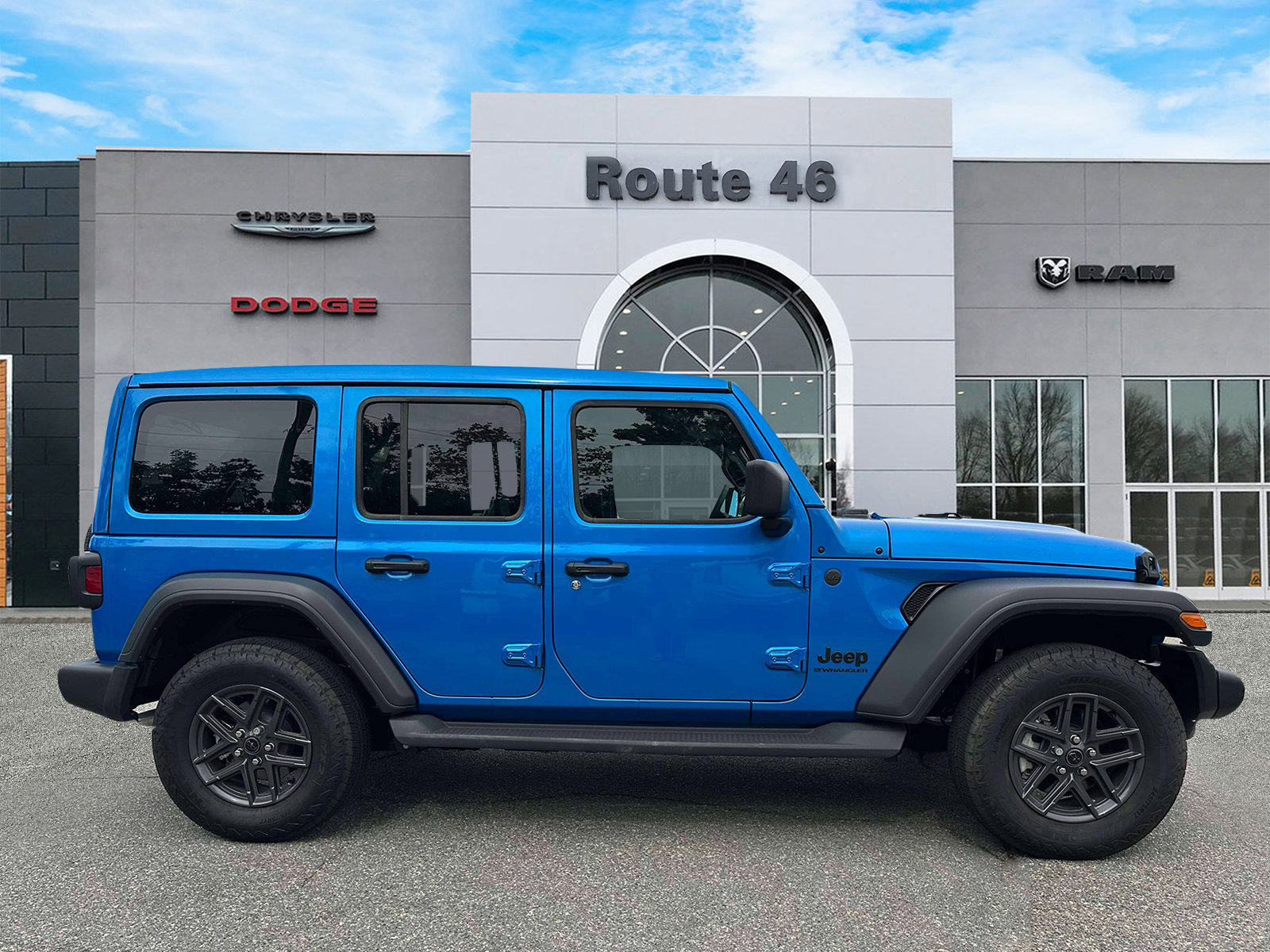 Used 2024 Jeep Wrangler Unlimited Sport AWD/4WD image 6