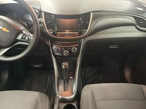 Used 2020 Chevrolet Trax LS w/ Tint and Cruise Package FWD image 16